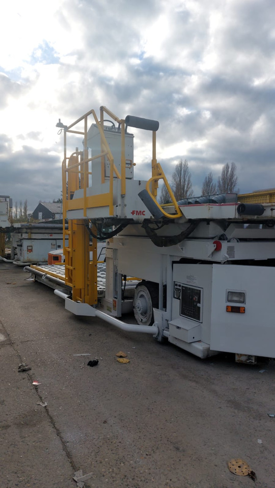 FMC loader Commander 15 Universal Main Deck - Utovarivač kontejnera/ Paleta: slika 5 FMC loader Commander 15 Universal Main Deck - Utovarivač kontejnera/ Paleta: slika 5