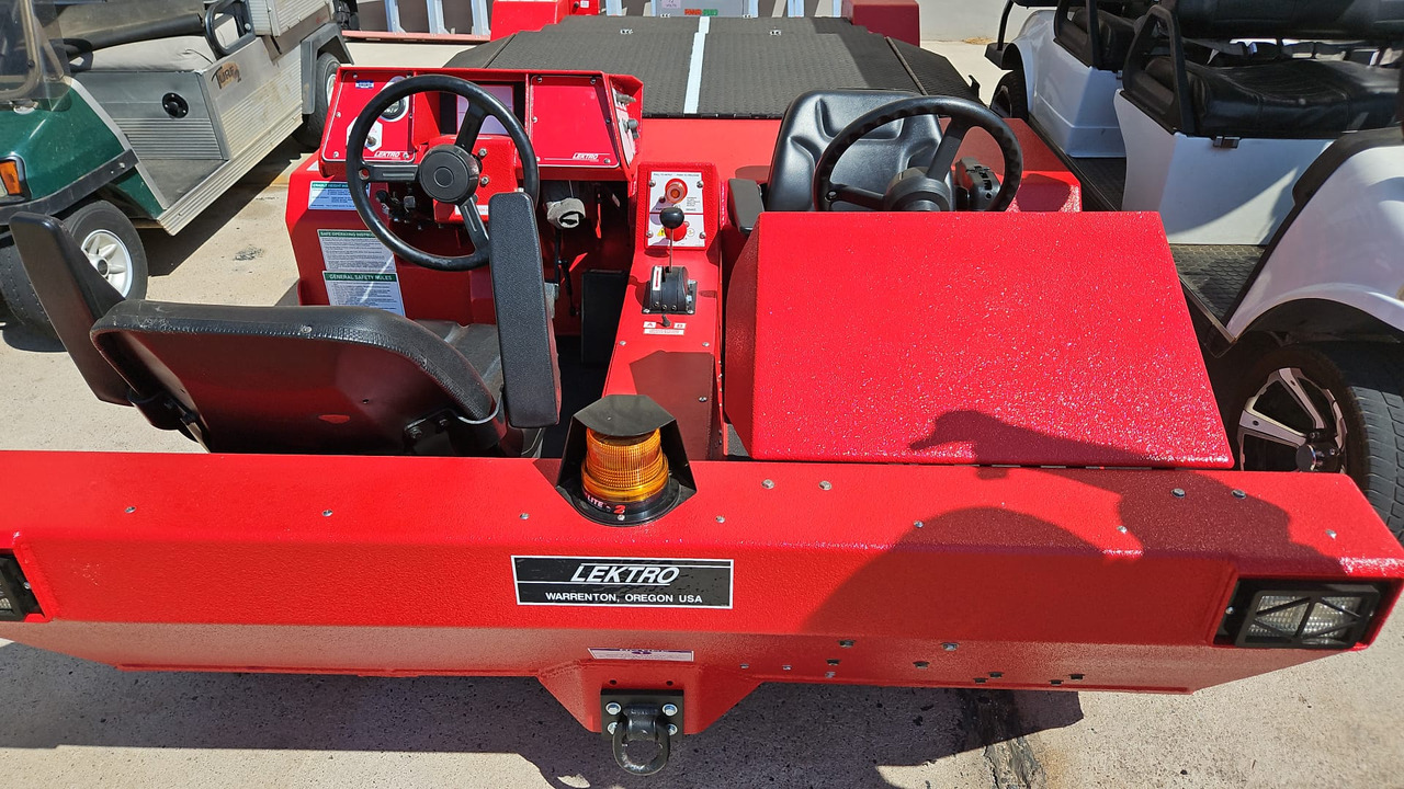 LEKTRO AP8850SD - Aerodromski traktor: slika 2 LEKTRO AP8850SD - Aerodromski traktor: slika 2