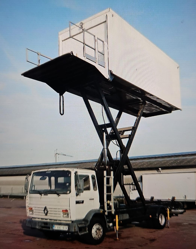 Renault Catering - Kamion za ketering: slika 2 Renault Catering - Kamion za ketering: slika 2