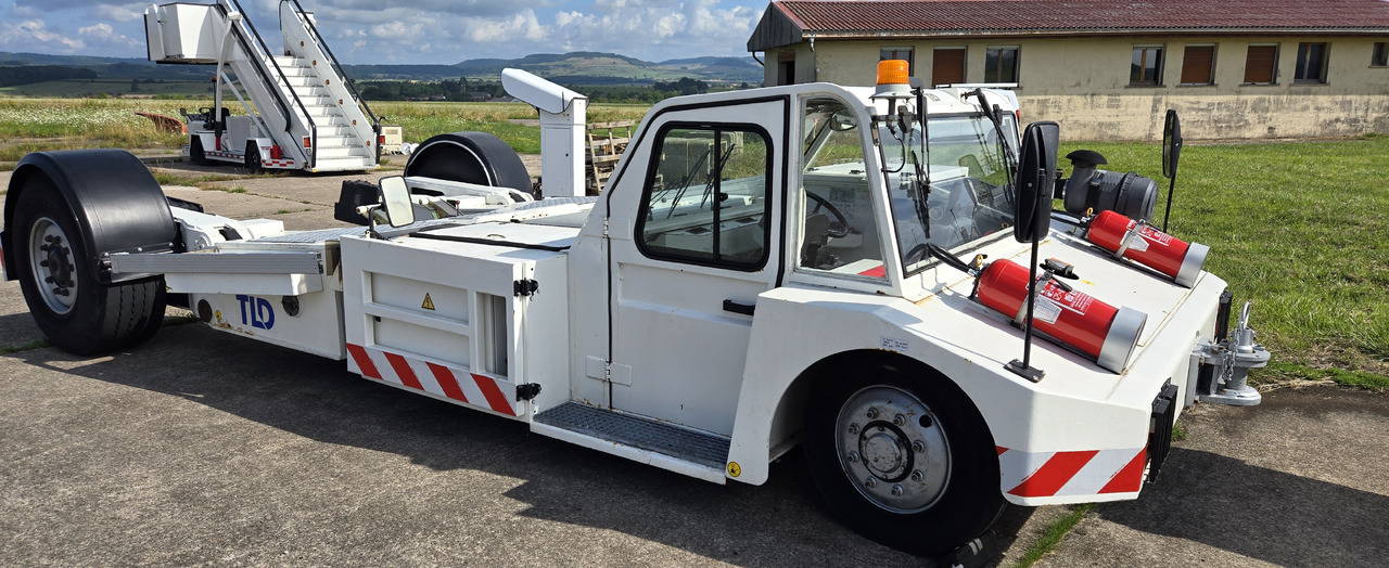 TLD TPX200SF - Aerodromski traktor: slika 2 TLD TPX200SF - Aerodromski traktor: slika 2