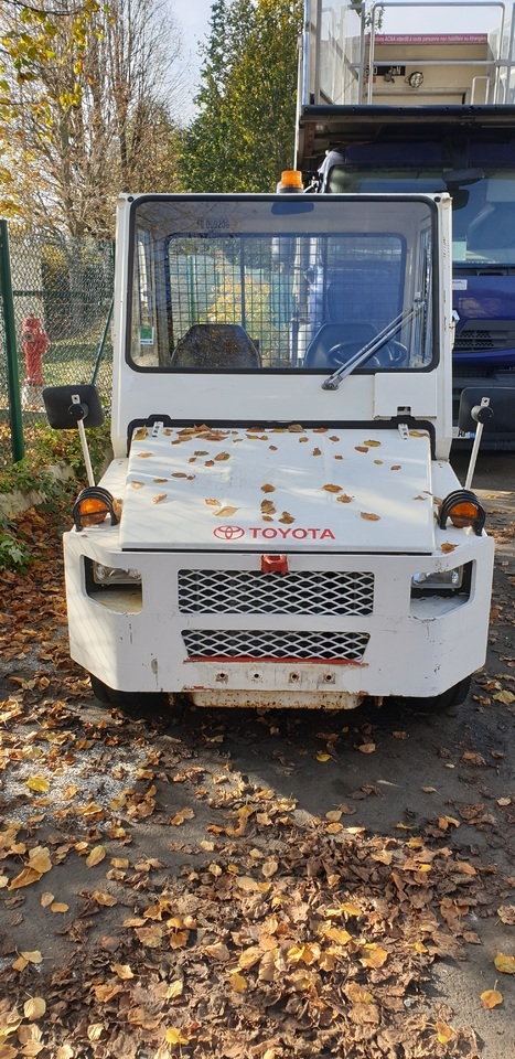 Toyota 02-2TD25 - Traktor za prtljag: slika 1 Toyota 02-2TD25 - Traktor za prtljag: slika 1