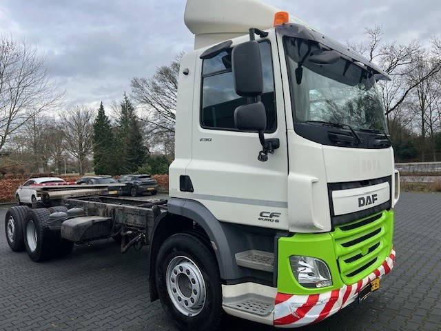 DAF CF 290 FAN Gearbox problem - Kamion sa golom šasijom i zatvorenom kabinom: slika 2 DAF CF 290 FAN Gearbox problem - Kamion sa golom šasijom i zatvorenom kabinom: slika 2