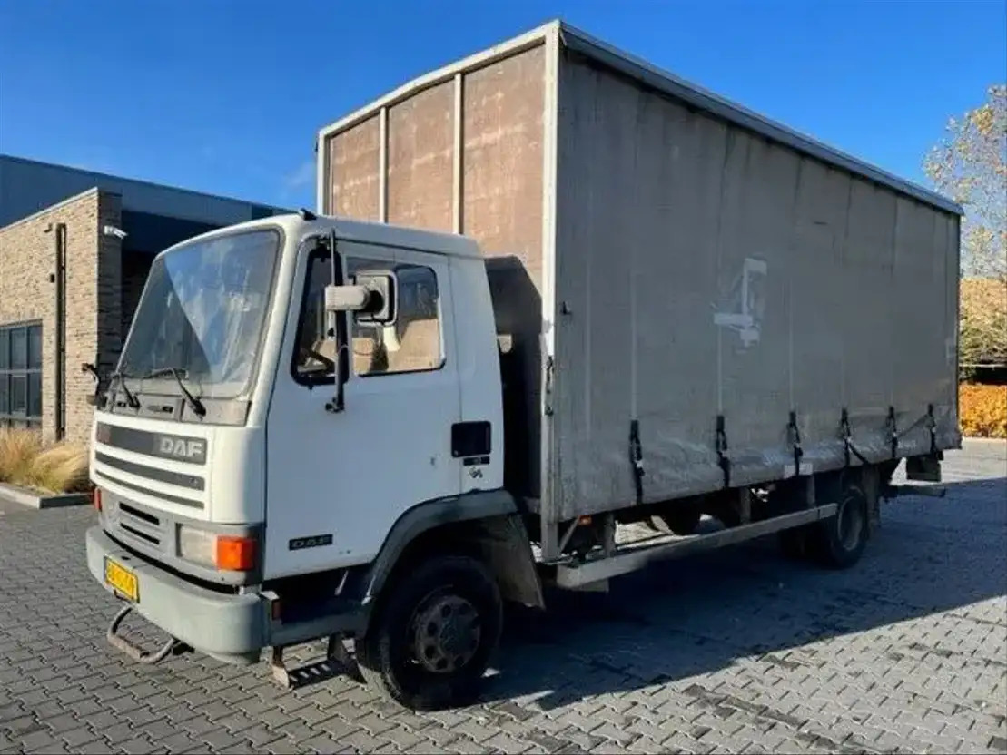 DAF LF 45.160 FA45.160 - Kamion sa ceradom: slika 1 DAF LF 45.160 FA45.160 - Kamion sa ceradom: slika 1