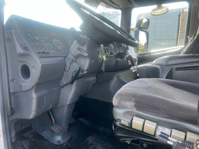 Scania P114-380 - Kamion za prevoz kontejnera/ Kamion sa promenjivim sandukom: slika 5 Scania P114-380 - Kamion za prevoz kontejnera/ Kamion sa promenjivim sandukom: slika 5