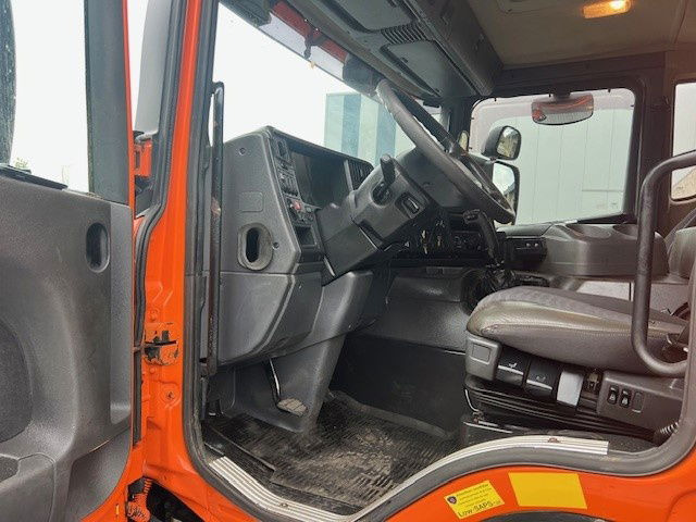 Scania P340 6x2 - Kamion sa tovarnim sandukom: slika 5 Scania P340 6x2 - Kamion sa tovarnim sandukom: slika 5
