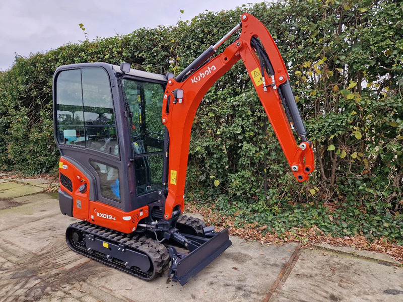 Kubota KX019-4 Hi-spec (NIEUW) - Mini bager: slika 3 Kubota KX019-4 Hi-spec (NIEUW) - Mini bager: slika 3