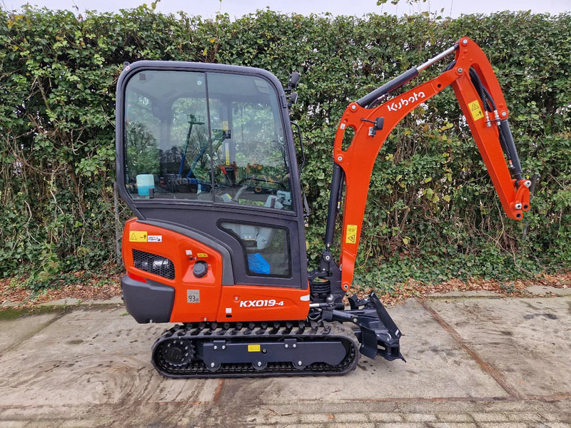 Kubota KX019-4 Hi-spec (NIEUW) - Mini bager: slika 2 Kubota KX019-4 Hi-spec (NIEUW) - Mini bager: slika 2