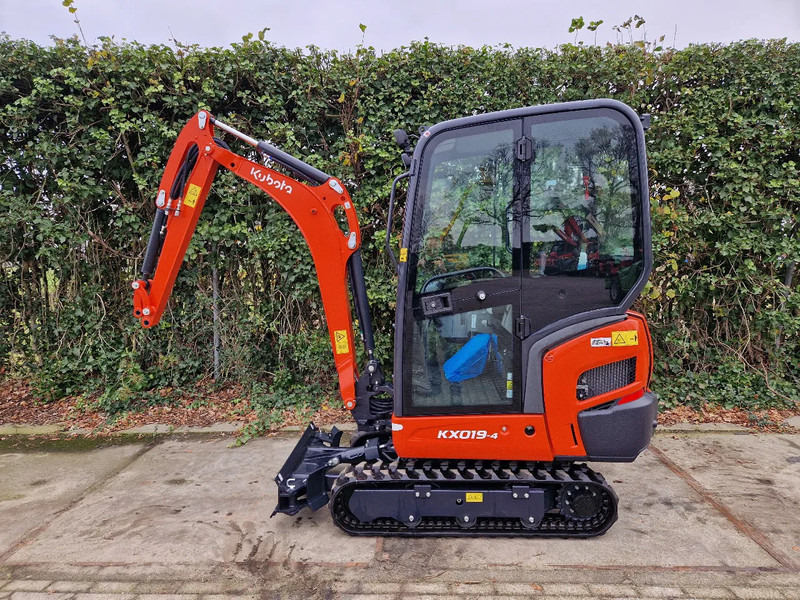 Kubota KX019-4 Hi-spec (NIEUW) - Mini bager: slika 1 Kubota KX019-4 Hi-spec (NIEUW) - Mini bager: slika 1