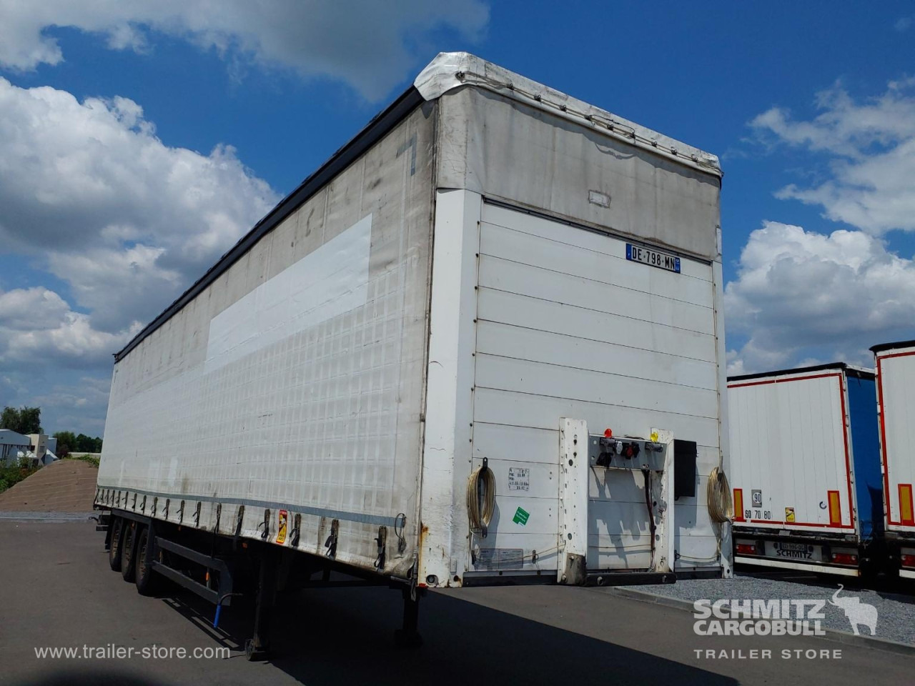 SCHMITZ Curtainsider Mega - Poluprikolica sa ceradom: slika 1 SCHMITZ Curtainsider Mega - Poluprikolica sa ceradom: slika 1