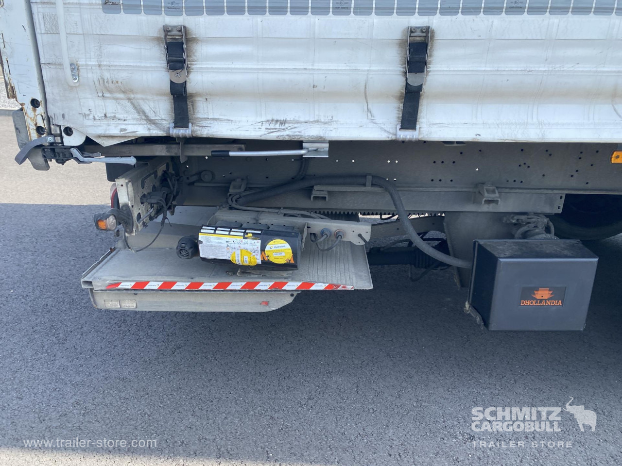 SCHMITZ Curtainsider Standard Taillift - Poluprikolica sa ceradom: slika 2 SCHMITZ Curtainsider Standard Taillift - Poluprikolica sa ceradom: slika 2
