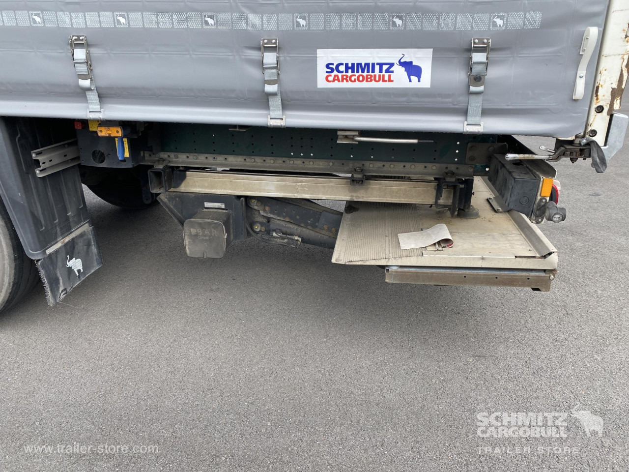 SCHMITZ Curtainsider Standard Taillift - Poluprikolica sa ceradom: slika 3 SCHMITZ Curtainsider Standard Taillift - Poluprikolica sa ceradom: slika 3