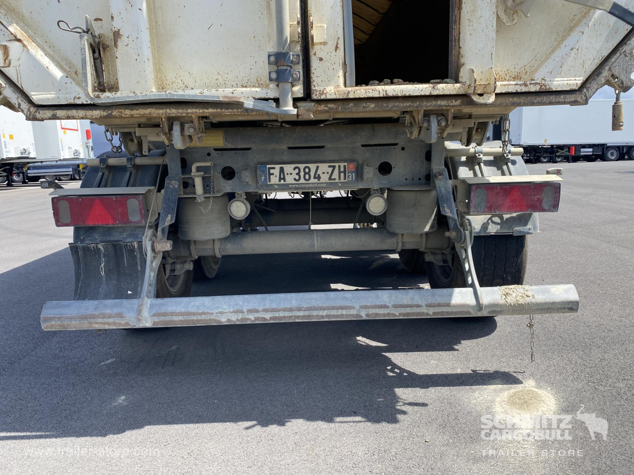 SCHMITZ Tipper Steel half pipe body 24m³ - Poluprikolica istovarivača: slika 3 SCHMITZ Tipper Steel half pipe body 24m³ - Poluprikolica istovarivača: slika 3