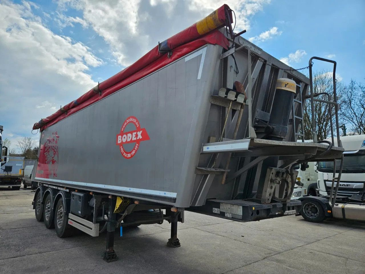 Bodex KIS3B - Poluprikolica istovarivača: slika 2 Bodex KIS3B - Poluprikolica istovarivača: slika 2
