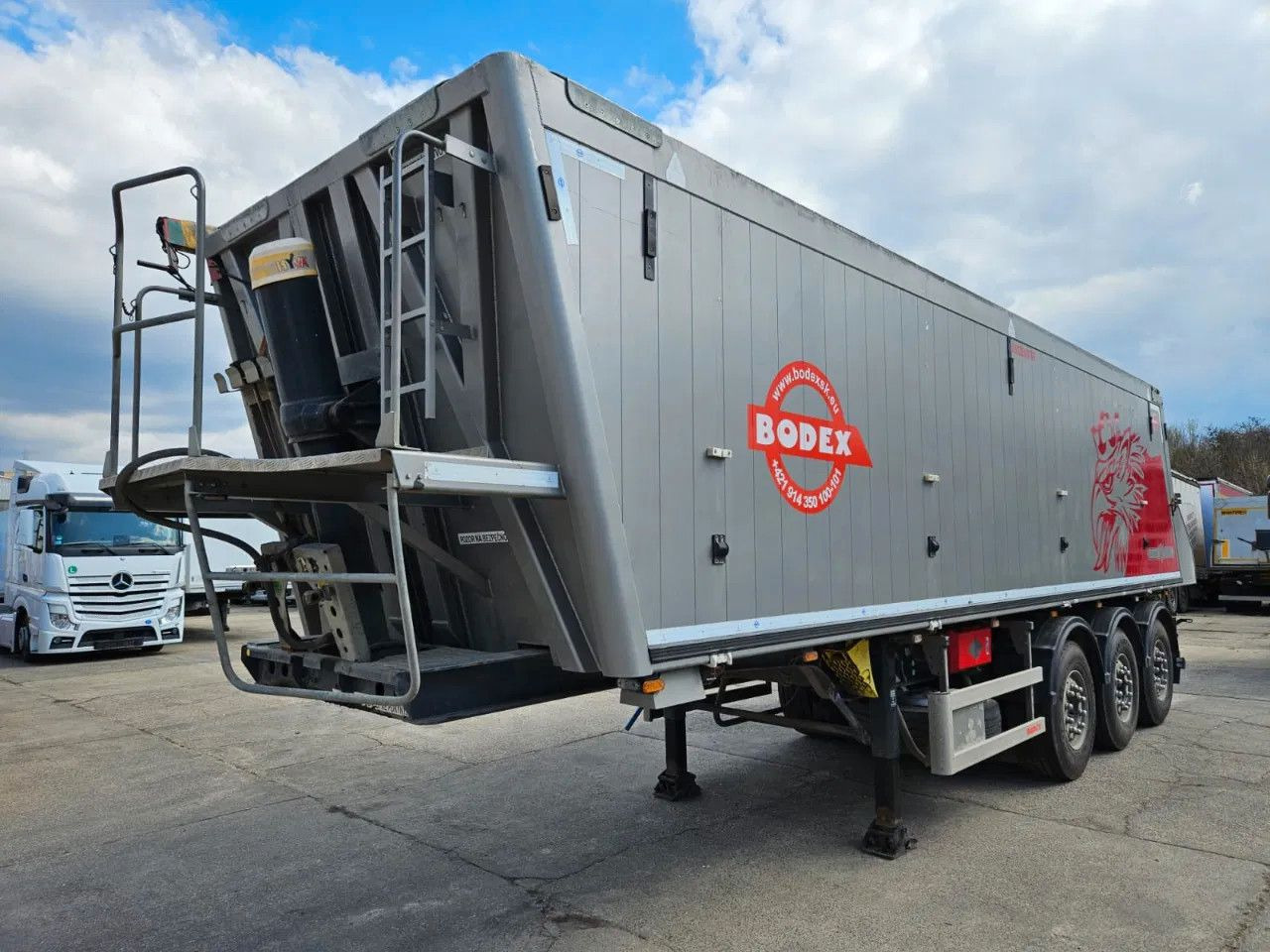 Bodex KIS3B - Poluprikolica istovarivača: slika 1 Bodex KIS3B - Poluprikolica istovarivača: slika 1
