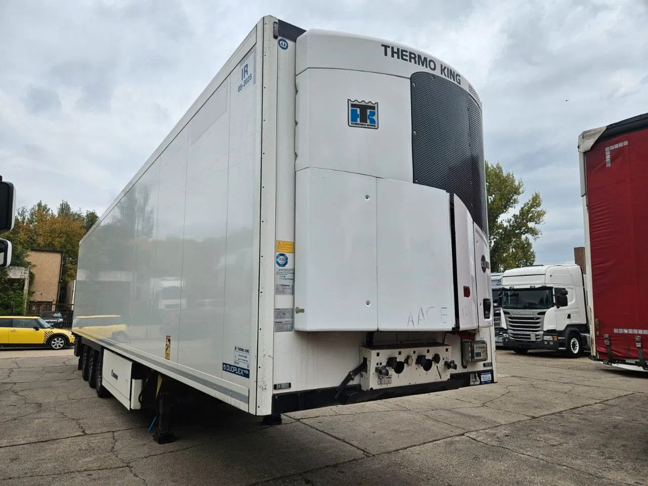 Krone SD Thermo King SLX300i - Lifting axle A - Pallet - Poluprikolica hladnjače: slika 2 Krone SD Thermo King SLX300i - Lifting axle A - Pallet - Poluprikolica hladnjače: slika 2