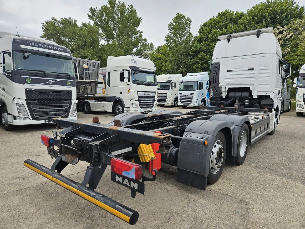 MAN TGX 26.470 XXL BDF 6x2 2 units, NAVI, Lift Axle - Kamion za prevoz kontejnera/ Kamion sa promenjivim sandukom: slika 4 MAN TGX 26.470 XXL BDF 6x2 2 units, NAVI, Lift Axle - Kamion za prevoz kontejnera/ Kamion sa promenjivim sandukom: slika 4