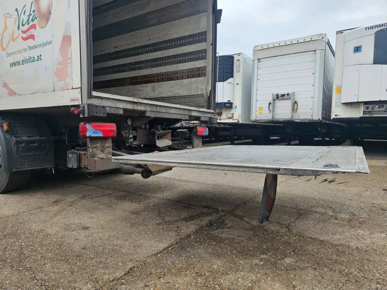 Kamion sa zatvorenim sandukom Scania R480 BOX Tail Lift Euro5: slika 6