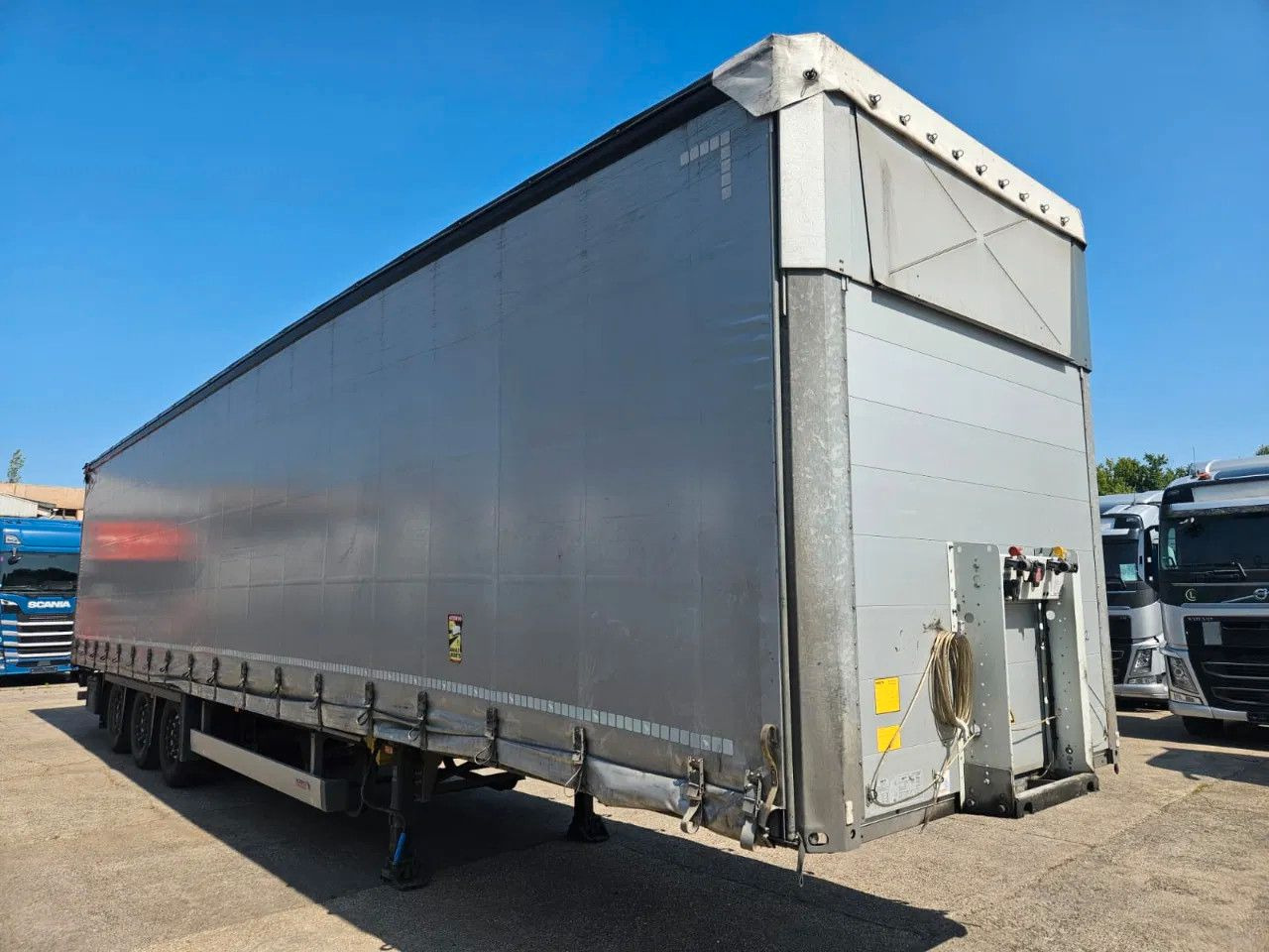 Schmitz Cargobull SCB S3T VARIOS 5 units! Lifting Axle A&C, XL Cod - Poluprikolica sa ceradom: slika 2 Schmitz Cargobull SCB S3T VARIOS 5 units! Lifting Axle A&C, XL Cod - Poluprikolica sa ceradom: slika 2