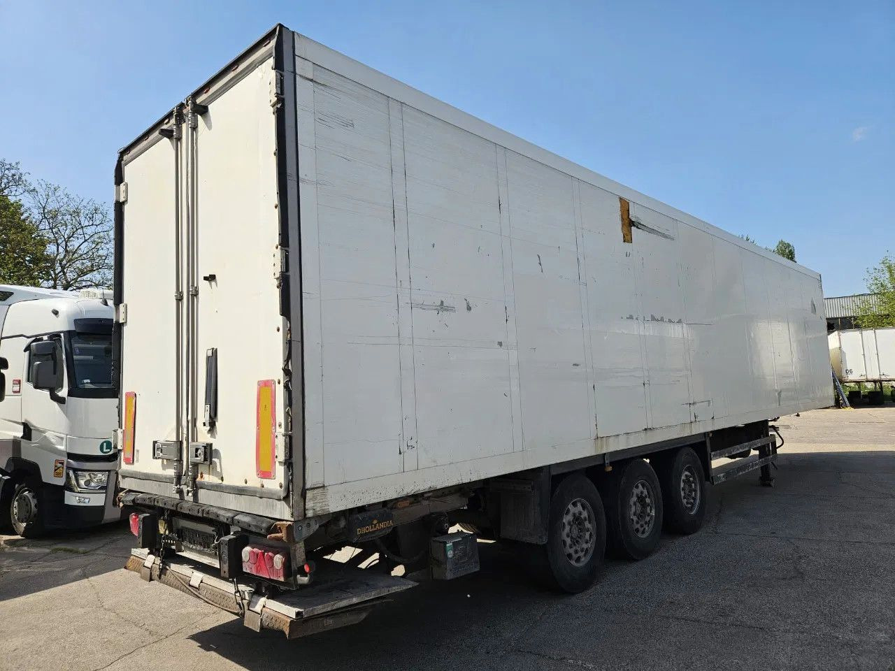 Schmitz Cargobull SKO24 Carrier Maxima 1300 Tail Lift, A axle lift - Poluprikolica hladnjače: slika 4 Schmitz Cargobull SKO24 Carrier Maxima 1300 Tail Lift, A axle lift - Poluprikolica hladnjače: slika 4