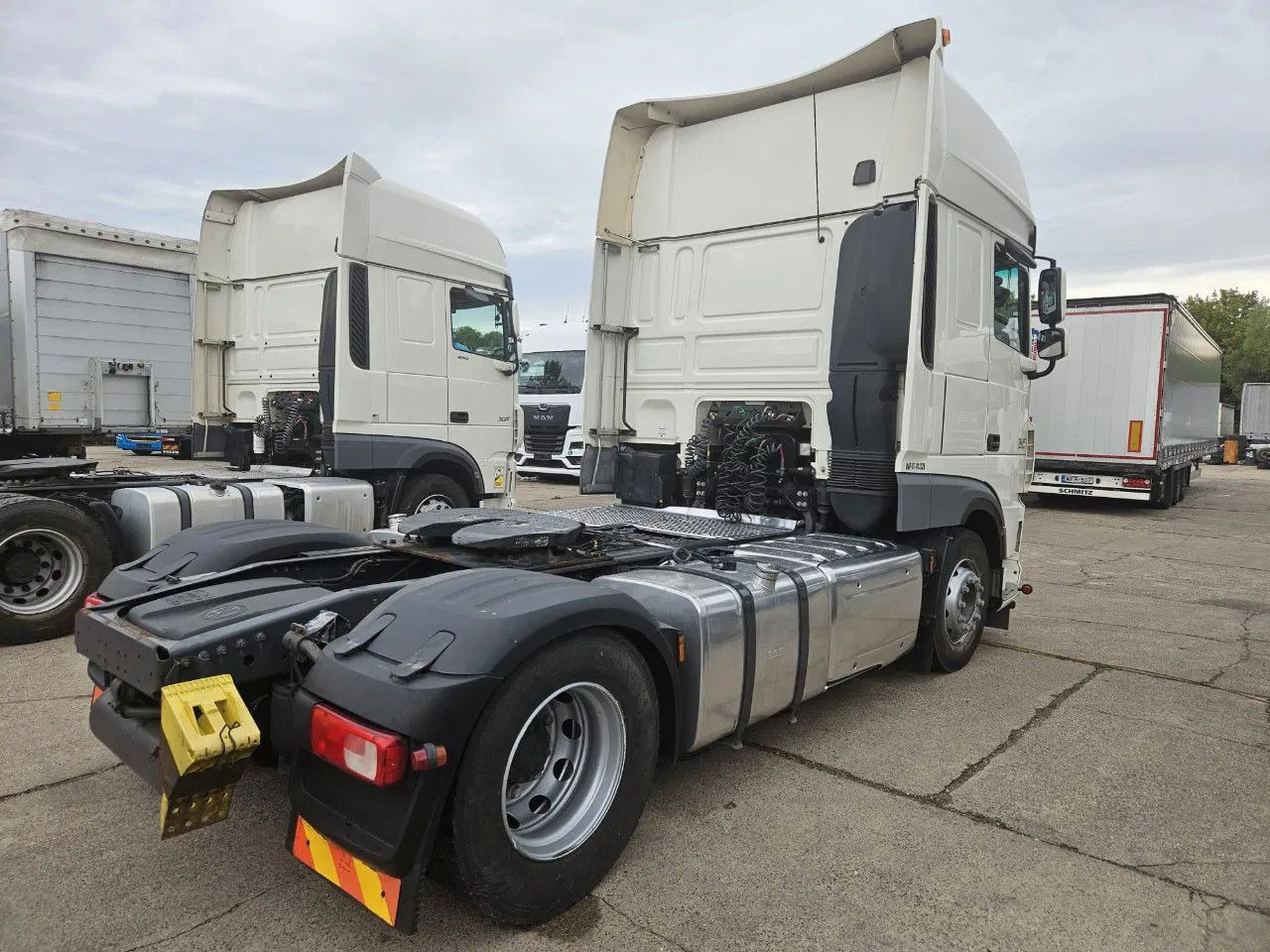 DAF XF 460 SSC, Intarder, New Smart2 Tachograph, Sta - Tegljač: slika 4 DAF XF 460 SSC, Intarder, New Smart2 Tachograph, Sta - Tegljač: slika 4