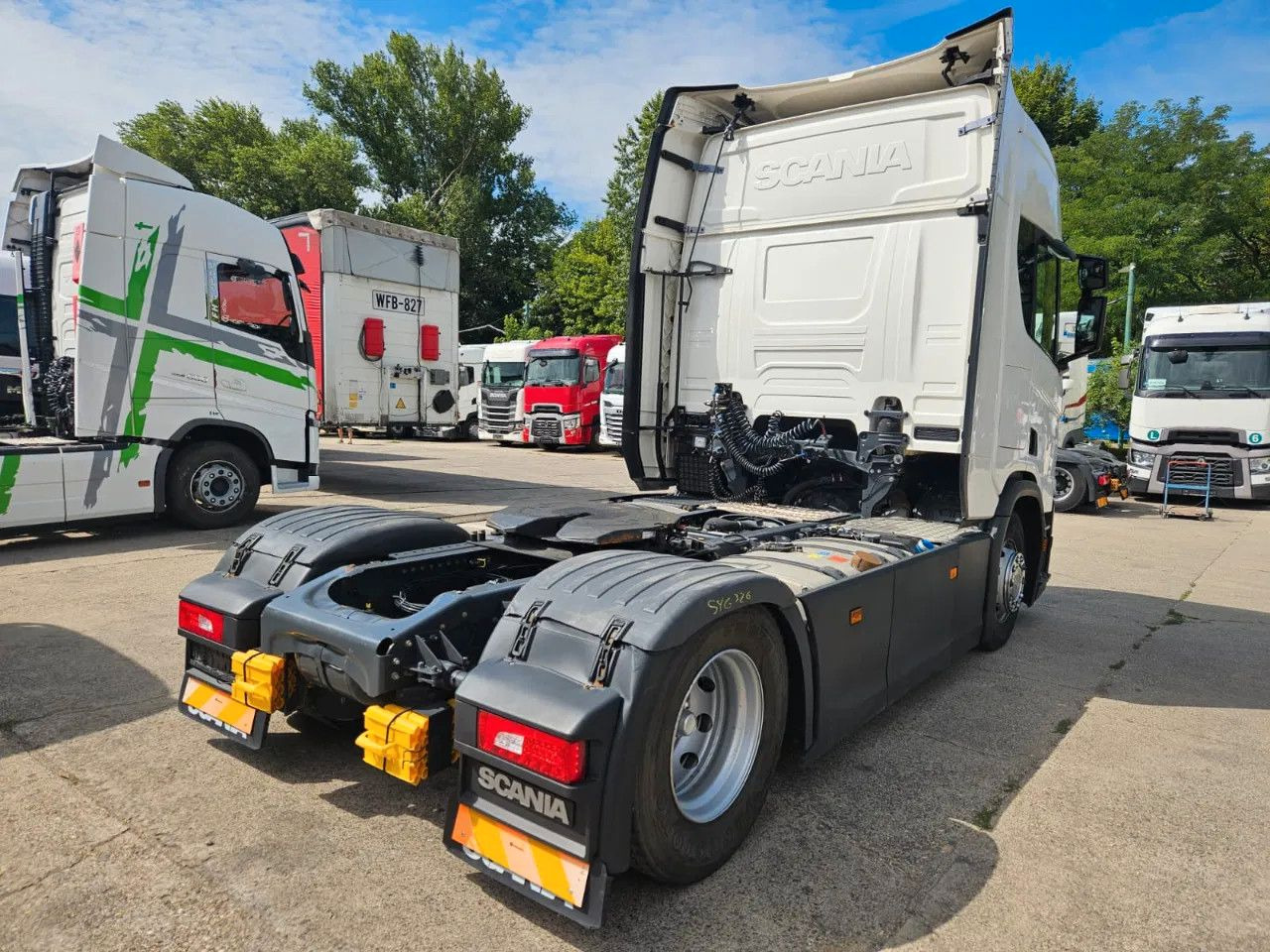 Scania R450 Standklima, 2 fridges, Big Navi, Digital Di - Tegljač: slika 3 Scania R450 Standklima, 2 fridges, Big Navi, Digital Di - Tegljač: slika 3