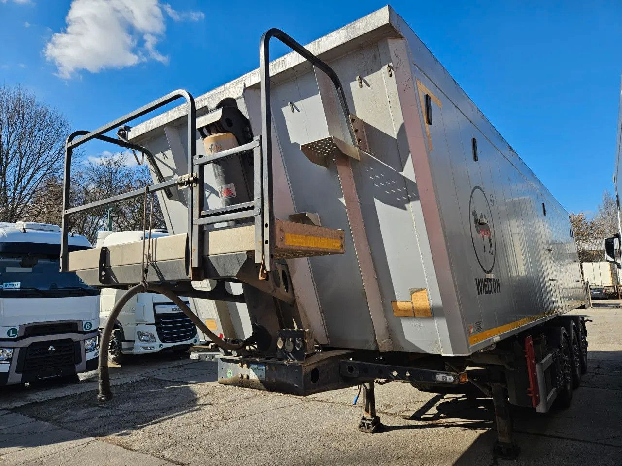 Wielton NW-3 38m3 Lifting Axle, Alloy w. - Poluprikolica istovarivača: slika 2 Wielton NW-3 38m3 Lifting Axle, Alloy w. - Poluprikolica istovarivača: slika 2