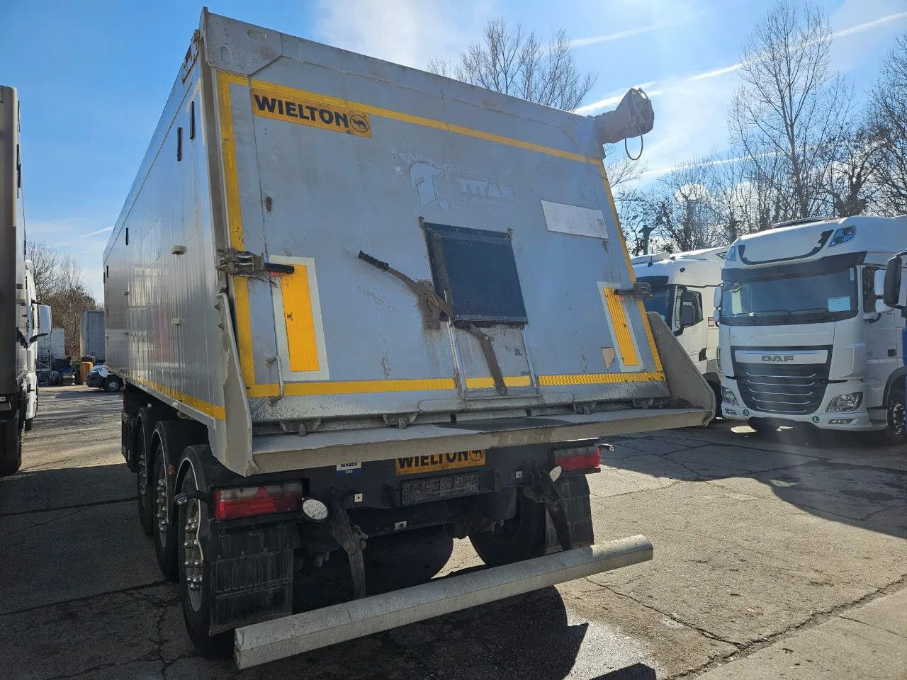Wielton NW-3 38m3 Lifting Axle, Alloy w. - Poluprikolica istovarivača: slika 5 Wielton NW-3 38m3 Lifting Axle, Alloy w. - Poluprikolica istovarivača: slika 5