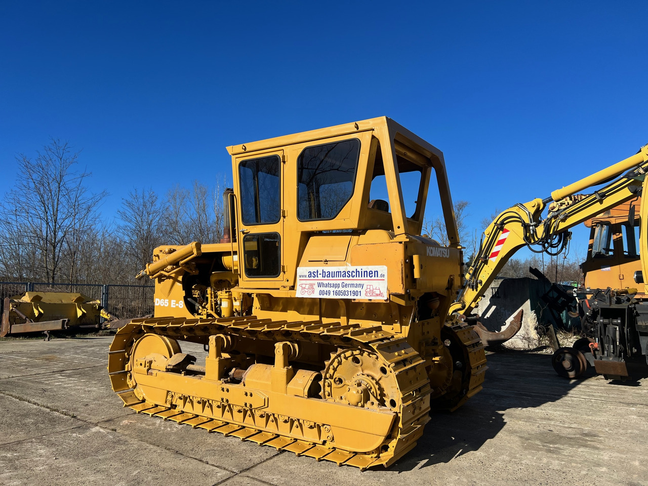 KOMATSU D65-E - Buldožer: slika 3 KOMATSU D65-E - Buldožer: slika 3