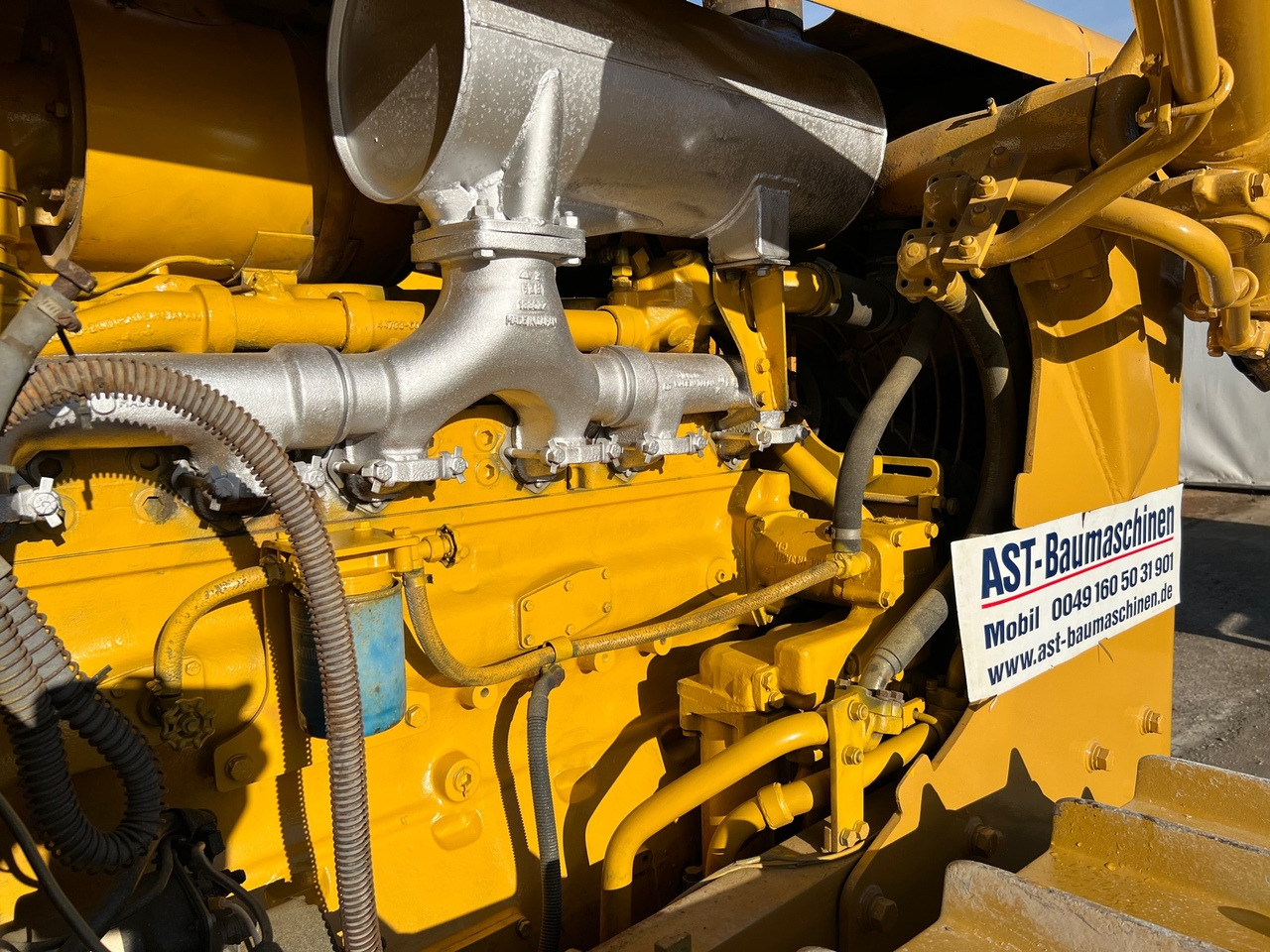 KOMATSU D65-E - Buldožer: slika 5 KOMATSU D65-E - Buldožer: slika 5