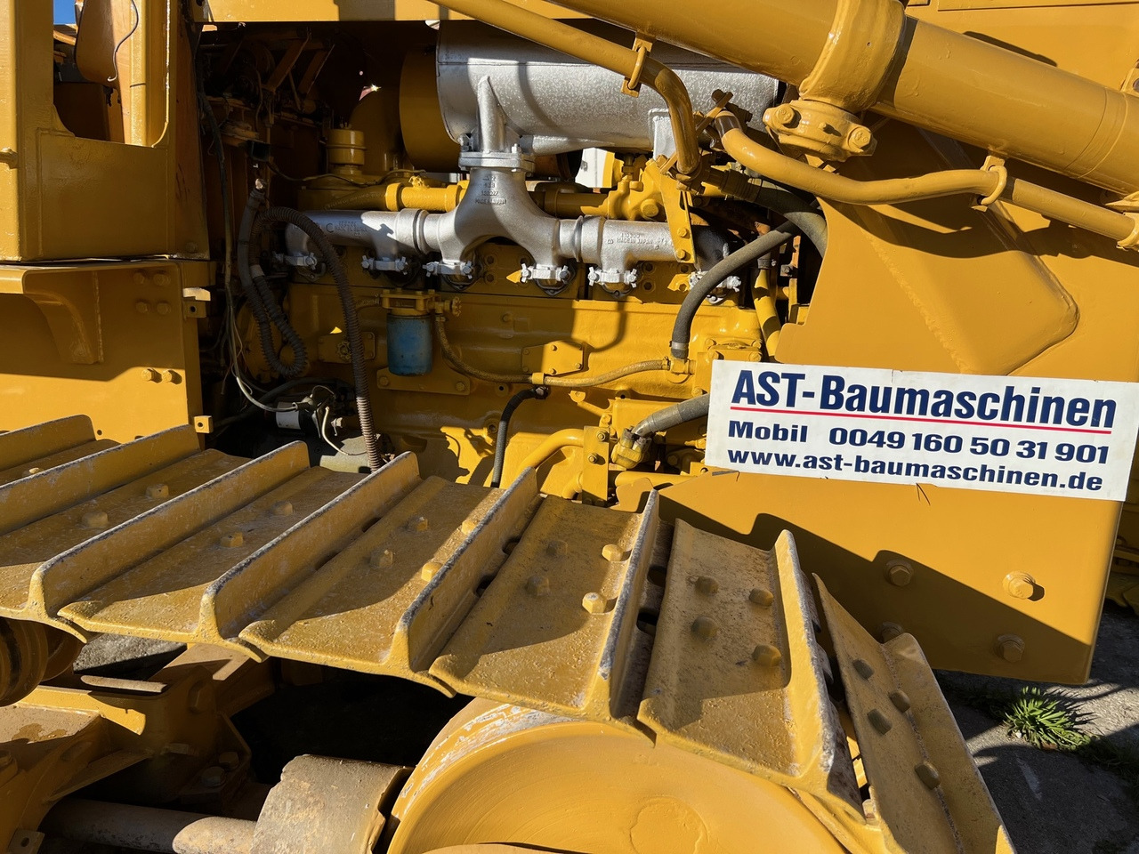 KOMATSU D65-E - Buldožer: slika 4 KOMATSU D65-E - Buldožer: slika 4