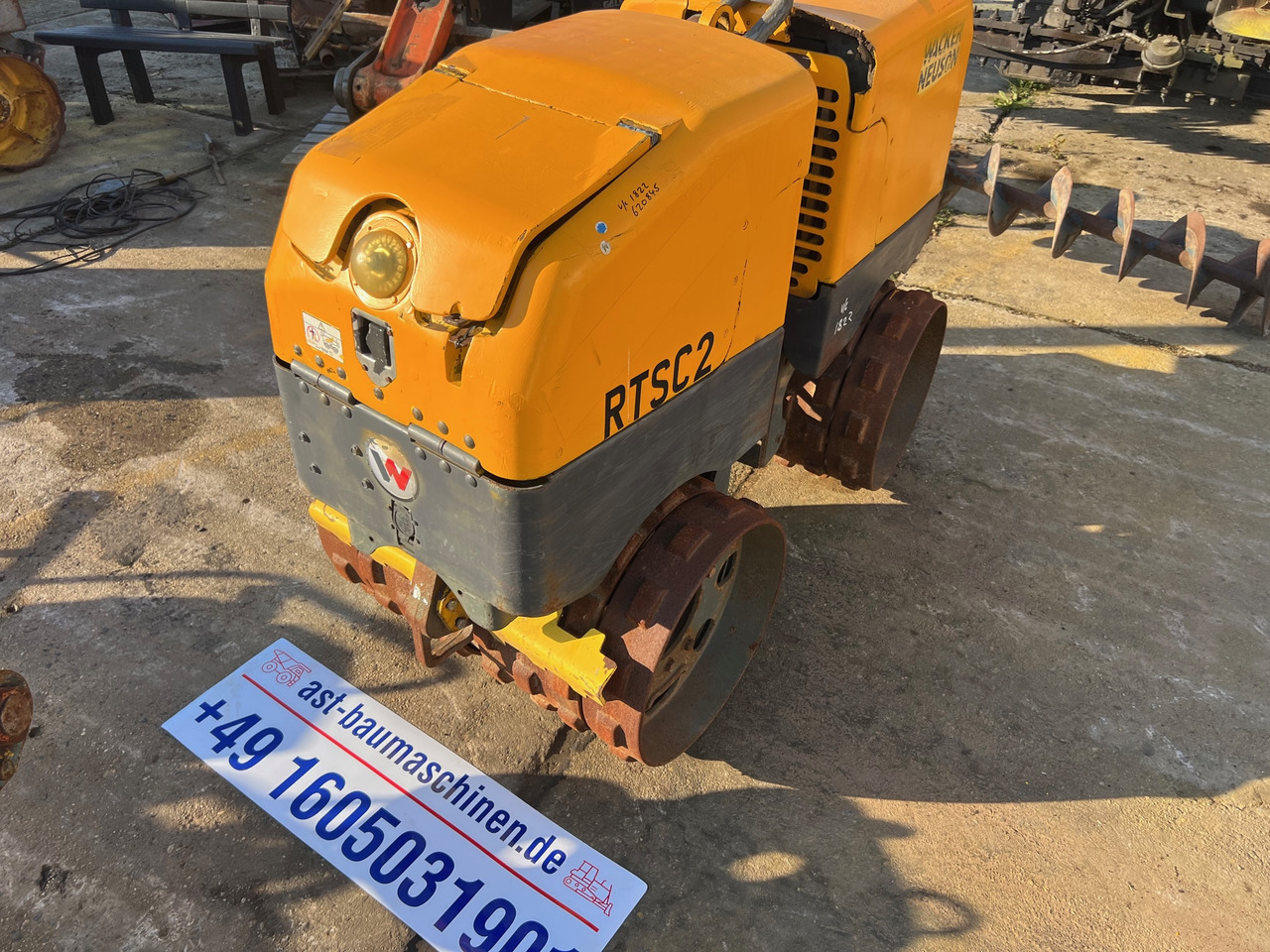 WACKER NEUSON RT82-SC 2 - Mini valjak: slika 4 WACKER NEUSON RT82-SC 2 - Mini valjak: slika 4
