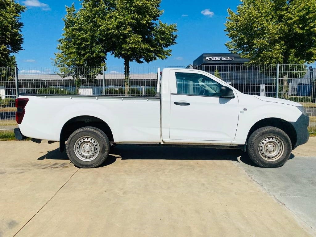 Isuzu D-Max Socage - Automobil: slika 5 Isuzu D-Max Socage - Automobil: slika 5