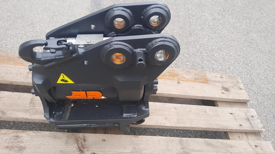 Rädlinger Tilt 390 HS 01 MS 01 1- 2,8t Powertilt Kubota KX 019 - Tiltrotator za Mini bager: slika 1 Rädlinger Tilt 390 HS 01 MS 01 1- 2,8t Powertilt Kubota KX 019 - Tiltrotator za Mini bager: slika 1