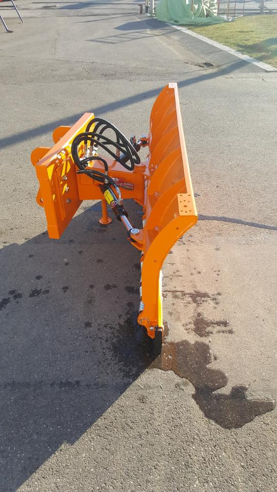 Schneeschild 1,8m Kubota Kommunal Schlepper Radlader Hoflader - Raonik za sneg: slika 4 Schneeschild 1,8m Kubota Kommunal Schlepper Radlader Hoflader - Raonik za sneg: slika 4