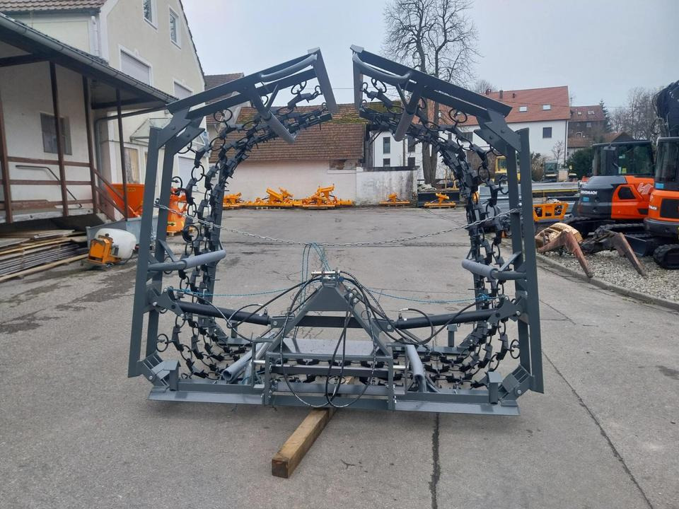 Wiesenegge 6 - 8m Wiesenstriegel Wiesenschleppe Schlepper - Lančana drljača: slika 1 Wiesenegge 6 - 8m Wiesenstriegel Wiesenschleppe Schlepper - Lančana drljača: slika 1