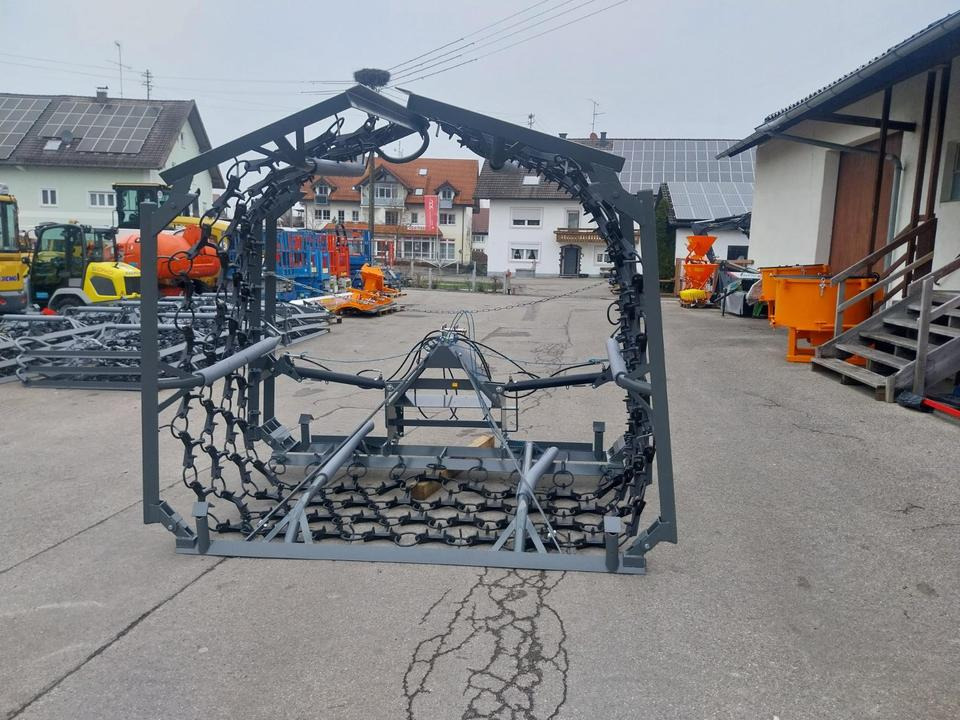 Wiesenegge 6 - 8m Wiesenstriegel Wiesenschleppe Schlepper - Lančana drljača: slika 5 Wiesenegge 6 - 8m Wiesenstriegel Wiesenschleppe Schlepper - Lančana drljača: slika 5