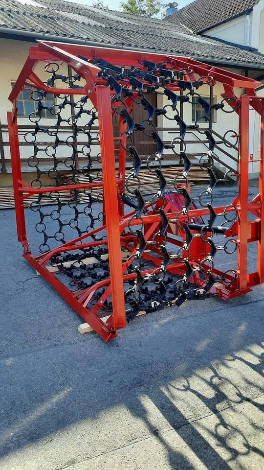 Wiesenegge 6 - 8m Wiesenstriegel Wiesenschleppe Traktor Egge - Lančana drljača: slika 4 Wiesenegge 6 - 8m Wiesenstriegel Wiesenschleppe Traktor Egge - Lančana drljača: slika 4