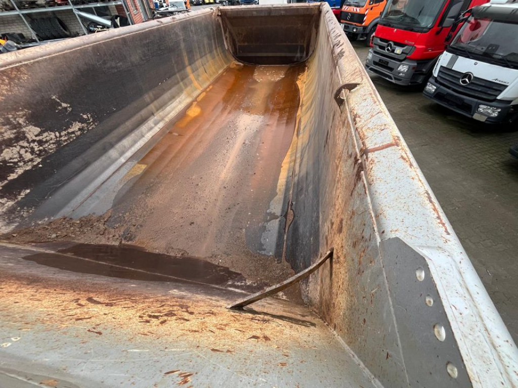 IVECO-MAGIRUS TRACKER AD450TW 4 Achs Muldenkipper Meiller - Kiper: slika 4 IVECO-MAGIRUS TRACKER AD450TW 4 Achs Muldenkipper Meiller - Kiper: slika 4