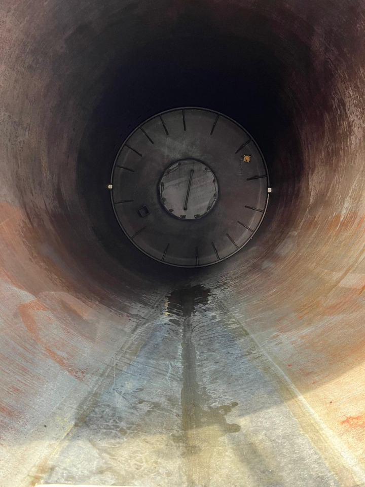 KRONE BDF-Anhänger AZW 18 Tankanhänger Bj-2011 Saug+Druck - Prikolica cisterna: slika 4 KRONE BDF-Anhänger AZW 18 Tankanhänger Bj-2011 Saug+Druck - Prikolica cisterna: slika 4