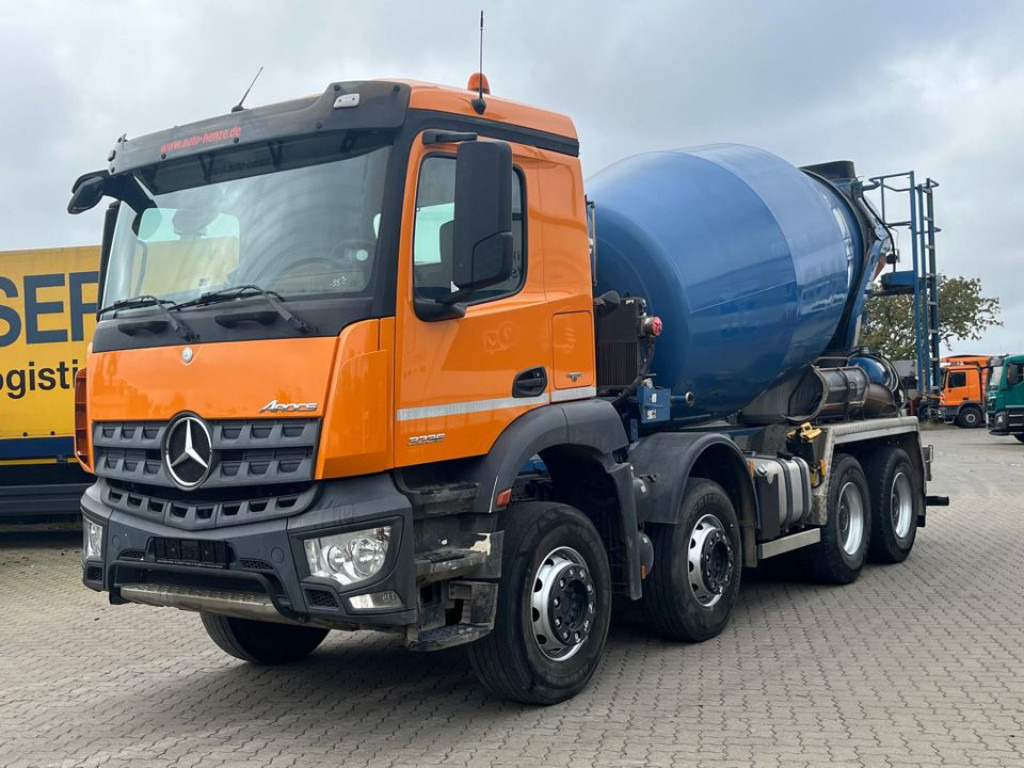 MERCEDES-BENZ Arocs 3236 8x4 Betonmischer Deutsch Top AP Achsen - Kamion: slika 1 MERCEDES-BENZ Arocs 3236 8x4 Betonmischer Deutsch Top AP Achsen - Kamion: slika 1
