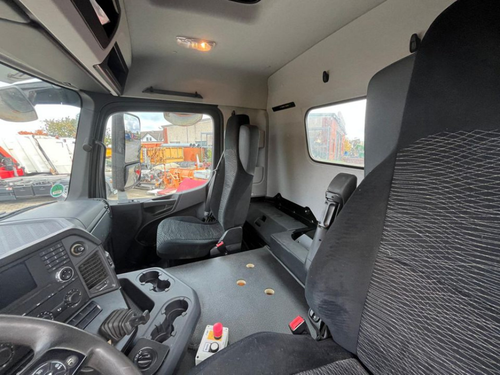 MERCEDES-BENZ Arocs 3236 8x4 Betonmischer Deutsch Top AP Achsen - Kamion: slika 2 MERCEDES-BENZ Arocs 3236 8x4 Betonmischer Deutsch Top AP Achsen - Kamion: slika 2