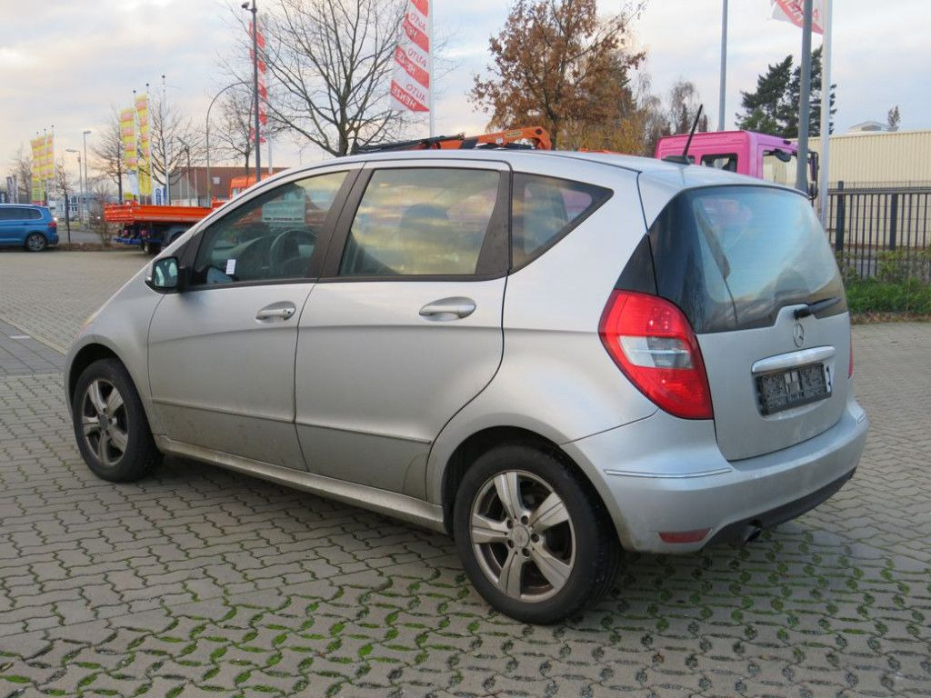 Mercedes-Benz A-Klasse 200 Avantgarde PKW - Kamion: slika 3 Mercedes-Benz A-Klasse 200 Avantgarde PKW - Kamion: slika 3