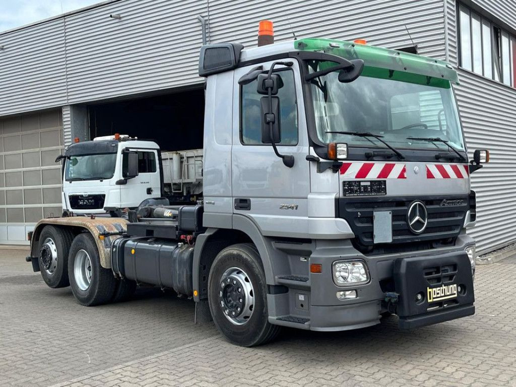 Mercedes-Benz Actros 2641 L 6x2 Abrollkipper 159TKM kuz.Radsta - Kamion: slika 2 Mercedes-Benz Actros 2641 L 6x2 Abrollkipper 159TKM kuz.Radsta - Kamion: slika 2