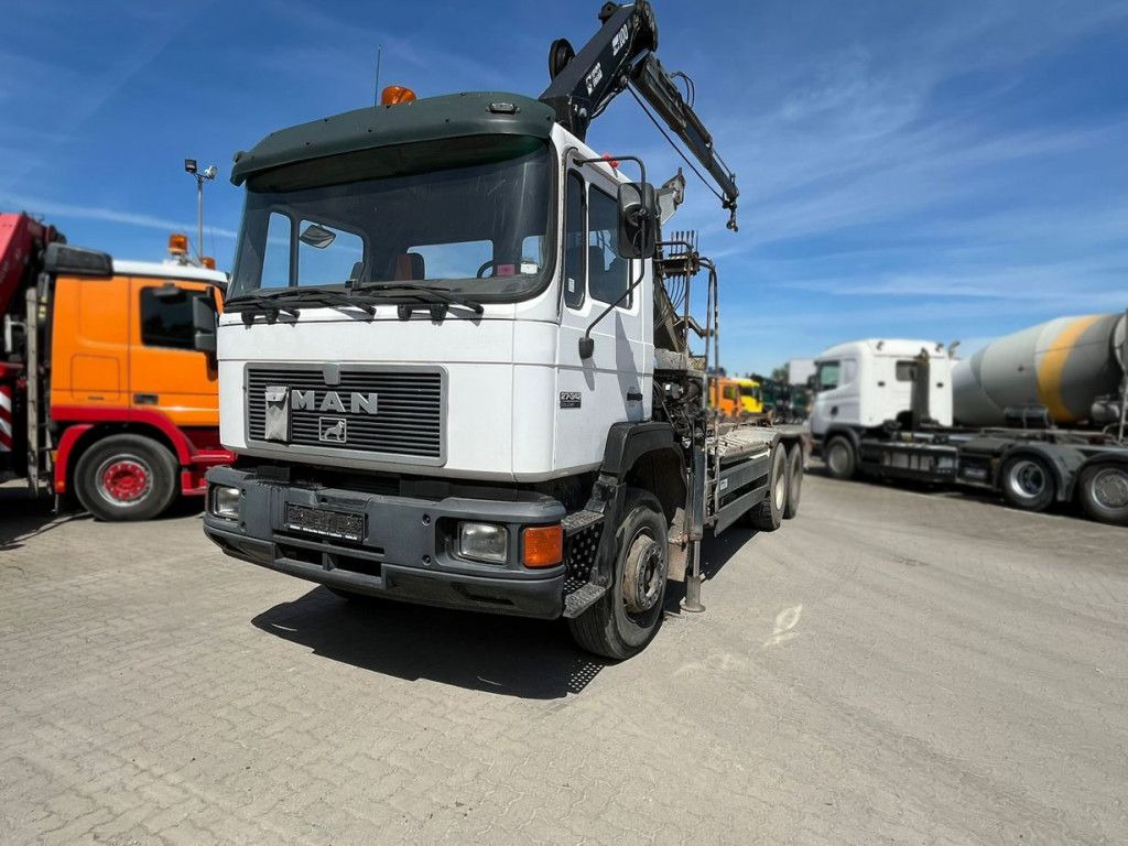 MAN F2000 27.342 6x4 Abrollkipper mit Kran - Kamion sa hidrauličnom kukom, Kamion sa dizalicom: slika 1 MAN F2000 27.342 6x4 Abrollkipper mit Kran - Kamion sa hidrauličnom kukom, Kamion sa dizalicom: slika 1