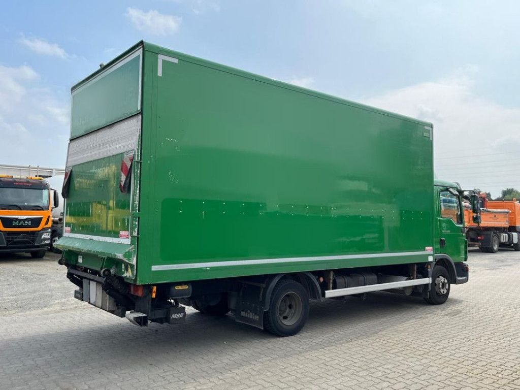 MAN TG-L 12.220 4x2 BL Standardkoffer LBW LBW 1.5 to - Kamion sa zatvorenim sandukom: slika 3 MAN TG-L 12.220 4x2 BL Standardkoffer LBW LBW 1.5 to - Kamion sa zatvorenim sandukom: slika 3