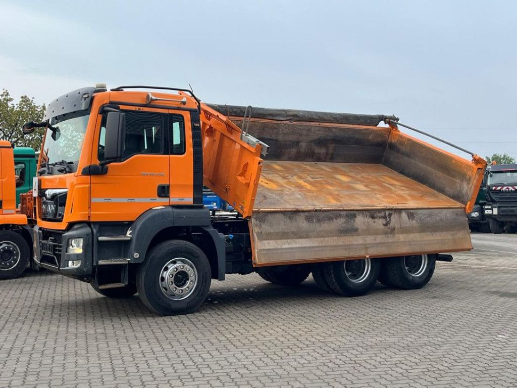 MAN TG-S 26.440 6x4 3-Achs Kipper Bordmatik - Istovarivač: slika 3 MAN TG-S 26.440 6x4 3-Achs Kipper Bordmatik - Istovarivač: slika 3