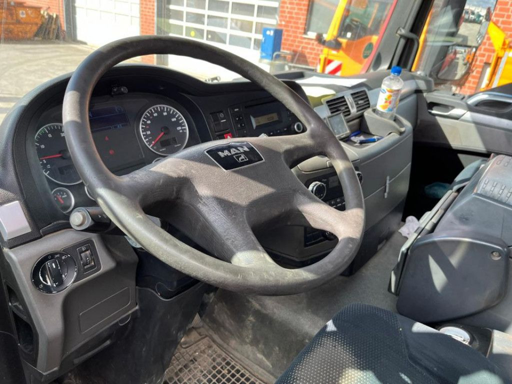 MAN TG-S 26.440 6x6 3-Achs Allradkipper Bordmatik - Istovarivač: slika 5 MAN TG-S 26.440 6x6 3-Achs Allradkipper Bordmatik - Istovarivač: slika 5