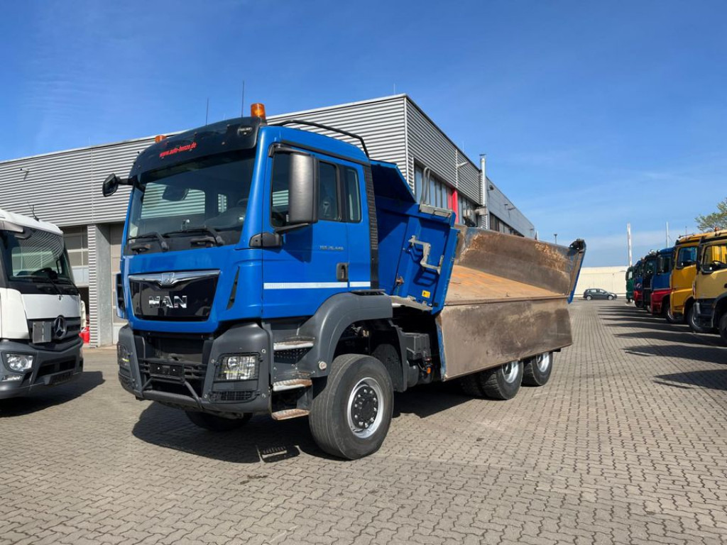 MAN TG-S 26.440 6x6 3-Achs Allradkipper Bordmatik Schalter - Istovarivač: slika 1 MAN TG-S 26.440 6x6 3-Achs Allradkipper Bordmatik Schalter - Istovarivač: slika 1