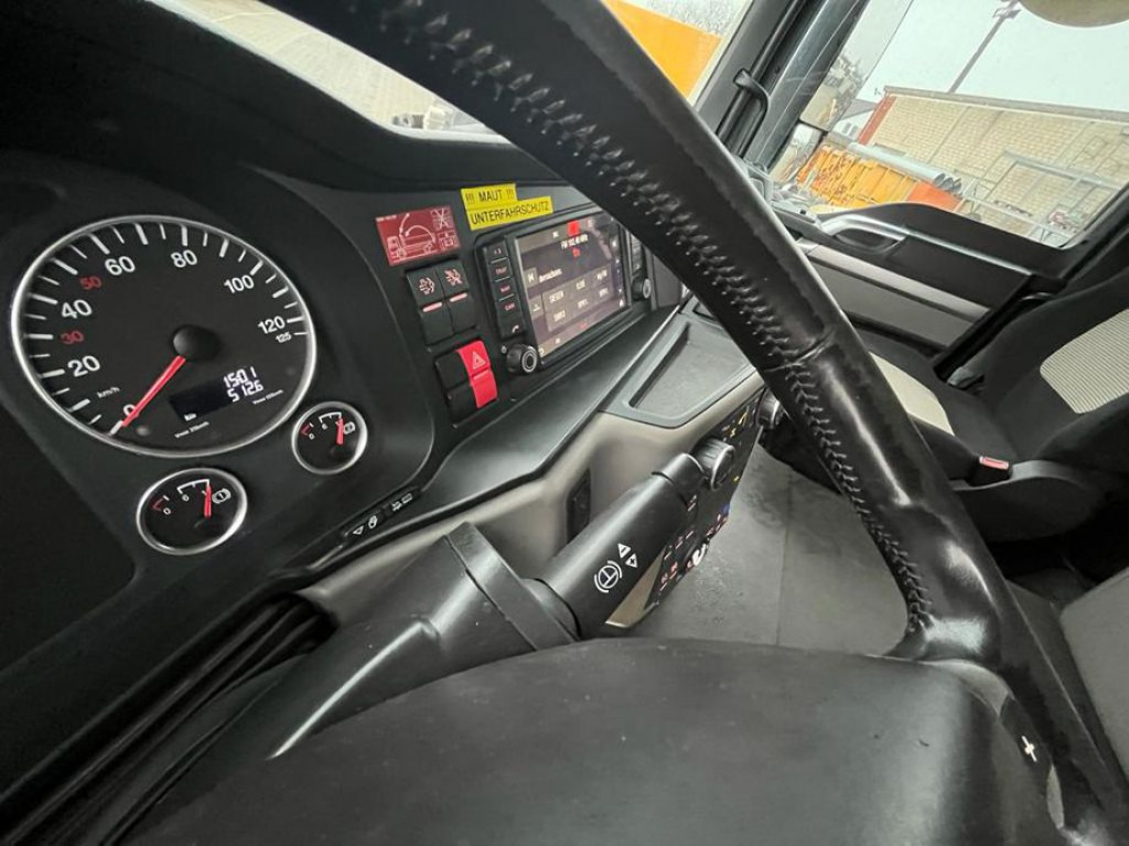 MAN TG-S 26.460 6x2-2 BL Abrollkipper Meiller, Funk - Kamion sa hidrauličnom kukom: slika 4 MAN TG-S 26.460 6x2-2 BL Abrollkipper Meiller, Funk - Kamion sa hidrauličnom kukom: slika 4