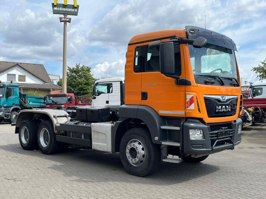 MAN TG-S 26.460 6x4 BB Abrollkipper kurzer Radstand - Kamion sa hidrauličnom kukom: slika 2 MAN TG-S 26.460 6x4 BB Abrollkipper kurzer Radstand - Kamion sa hidrauličnom kukom: slika 2